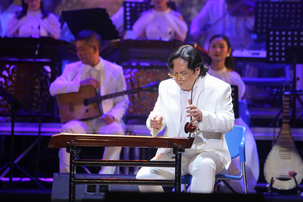 Nghệ sĩ Việt “tái tạo” sắc màu âm nhạc truyền ​thống - ảnh 2