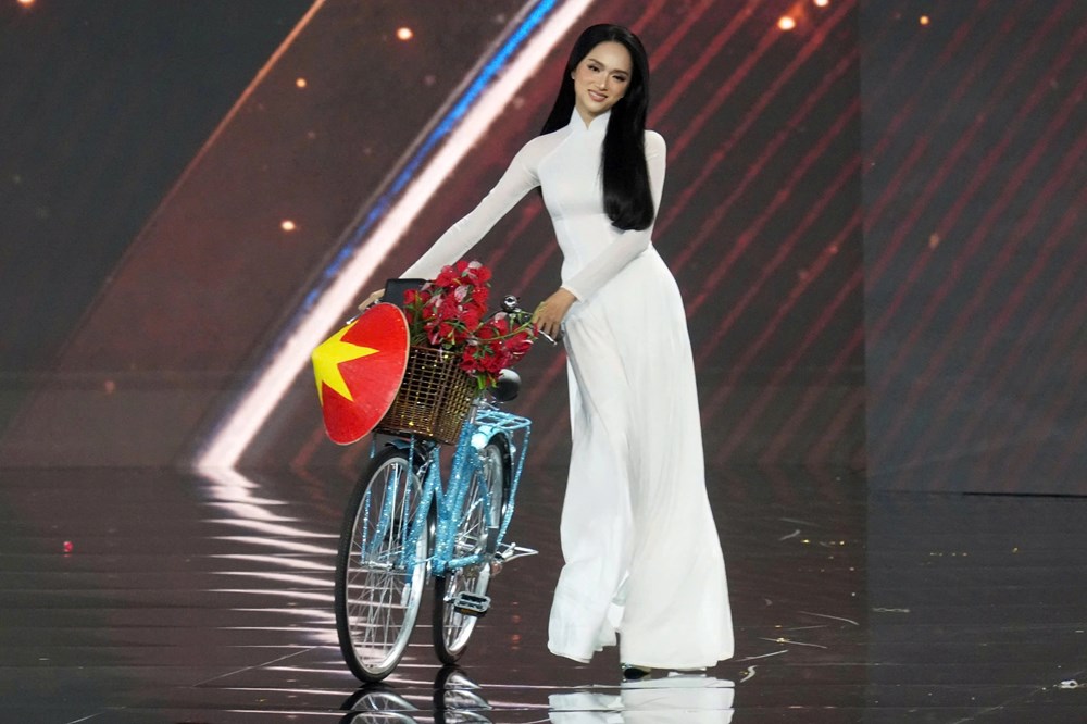 Miss Universe “lún sâu” vào khủng hoảng - ảnh 4
