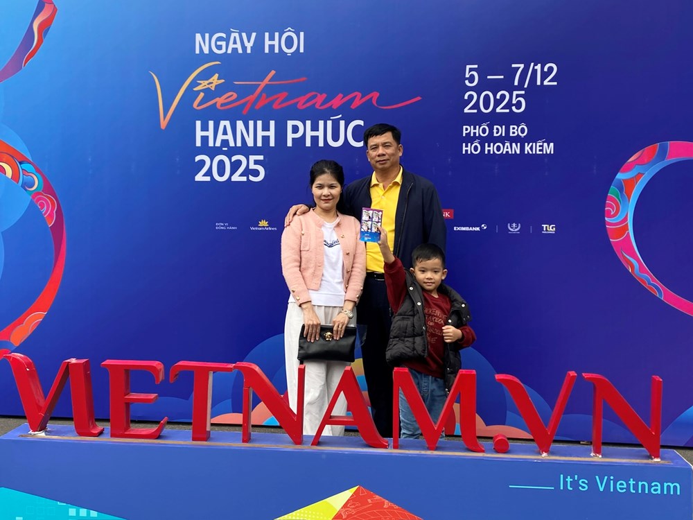 Người dân hào hứng trải nghiệm các hoạt động tại “Ngày hội Việt Nam hạnh phúc“ - ảnh 9