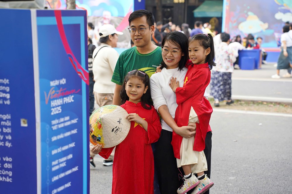 Không khí rộn ràng tại “Ngày hội Việt Nam hạnh phúc“ - ảnh 7