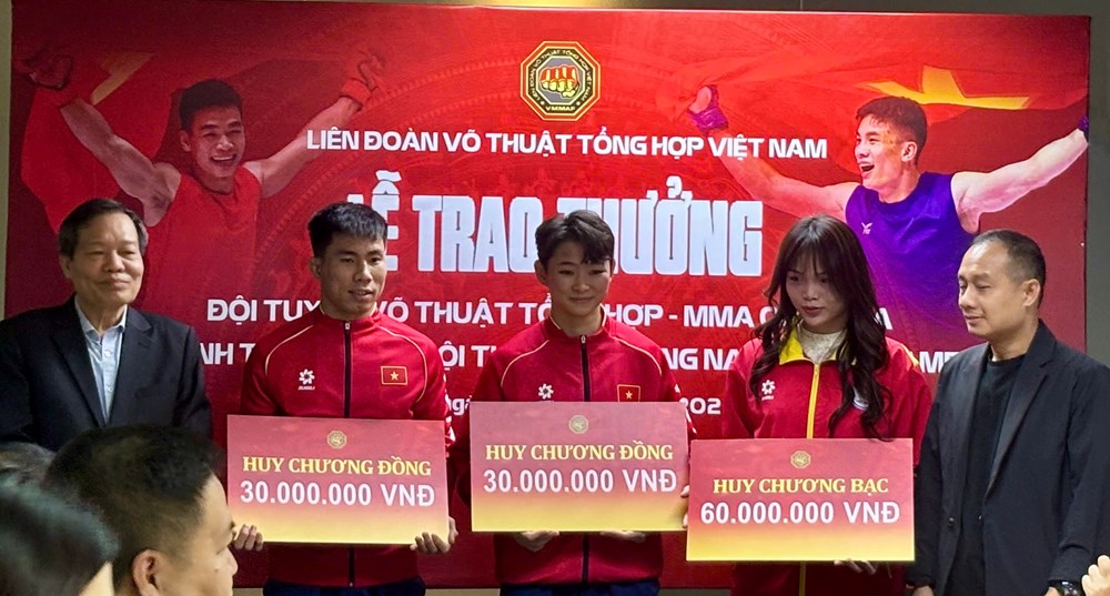 Trao thưởng cho đội tuyển MMA sau khi vượt chỉ tiêu tại SEA Games 33 - ảnh 3