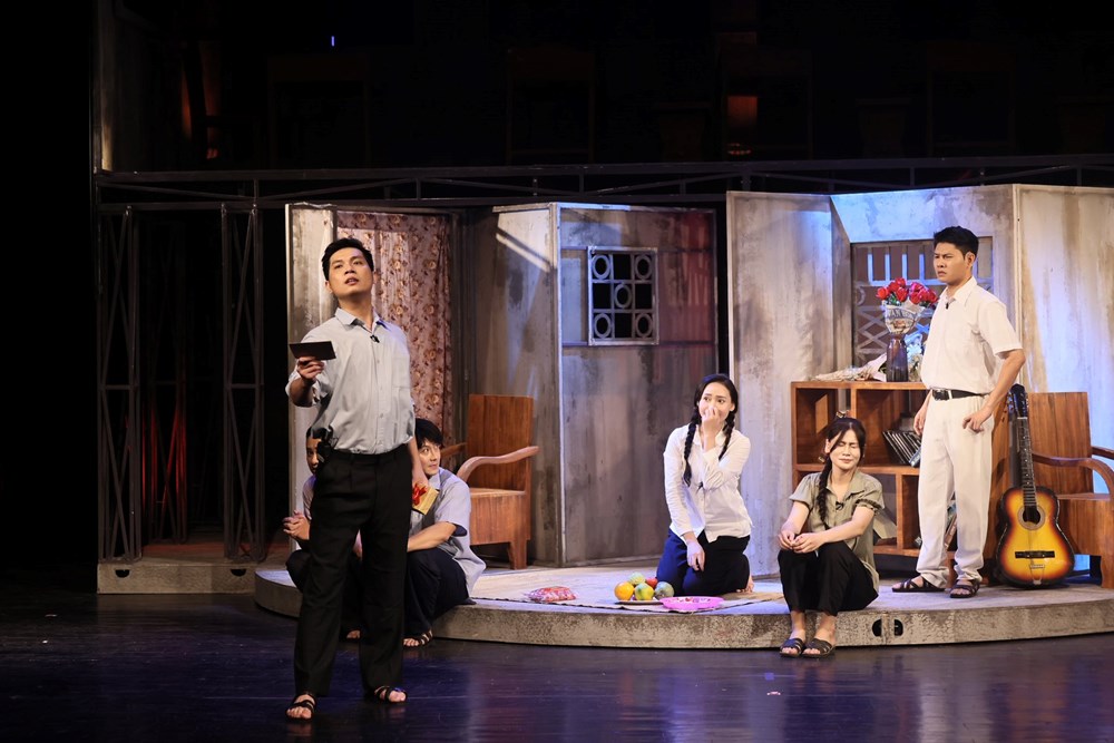 Tôn trọng khán giả là làm nghệ thuật có suy nghĩ, có trách nhiệm - ảnh 1