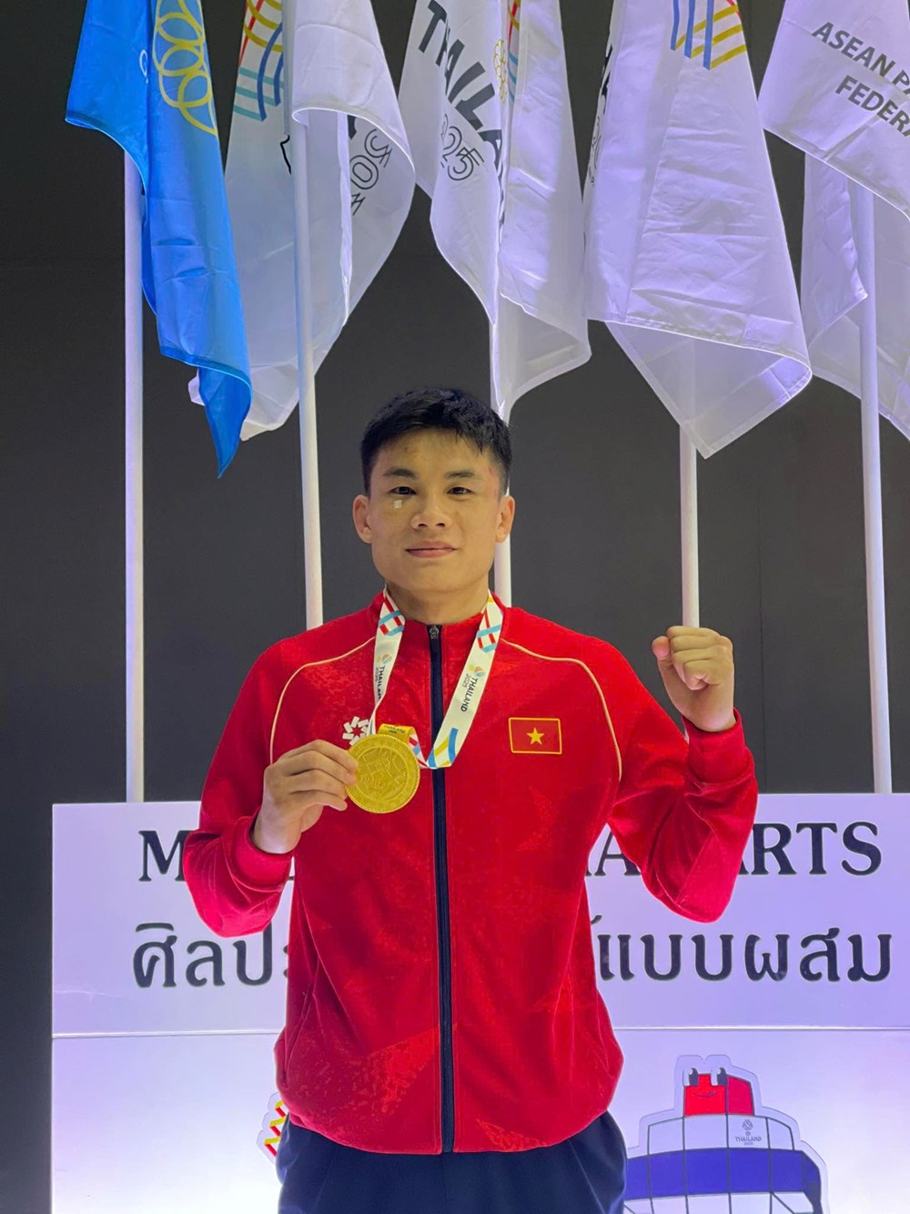 Trao thưởng cho đội tuyển MMA sau khi vượt chỉ tiêu tại SEA Games 33 - ảnh 6