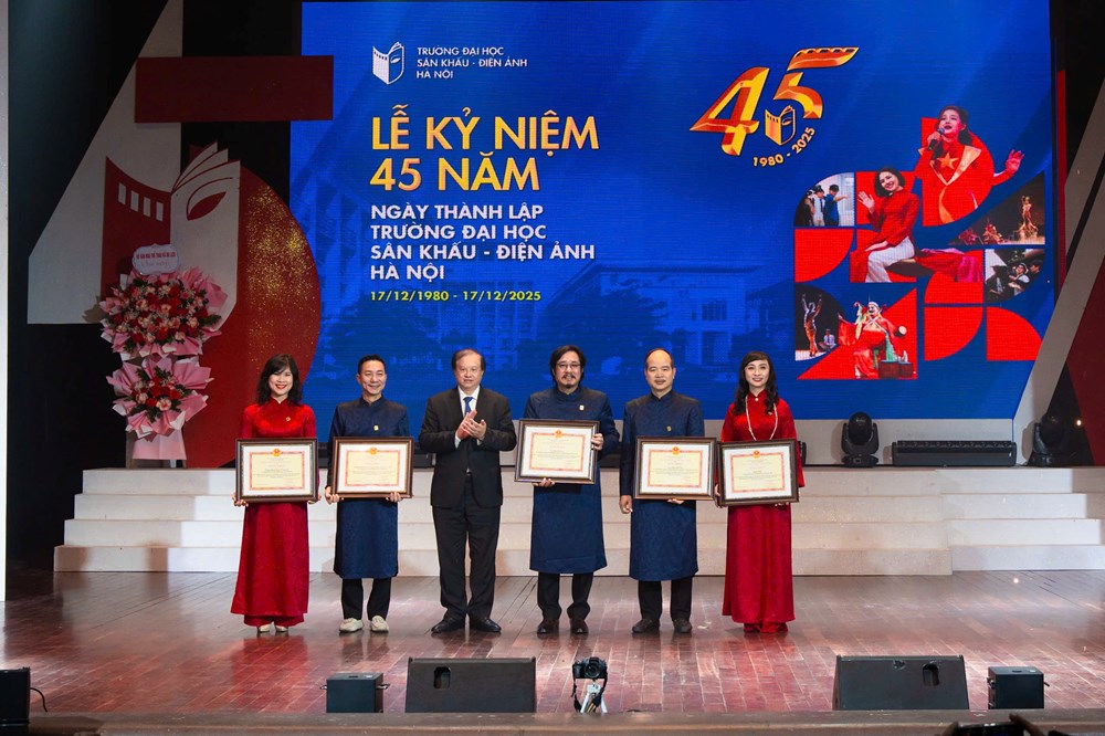 Hành trình 45 năm “gieo mầm” sáng tạo - ảnh 1