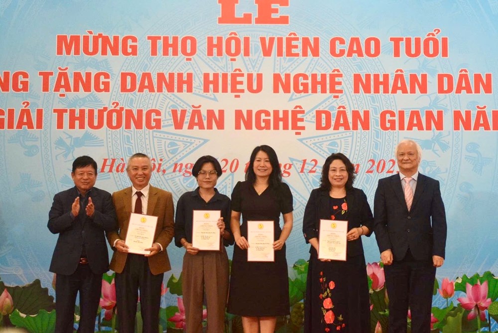 Trao giải thưởng Văn nghệ dân gian năm 2025 - ảnh 3