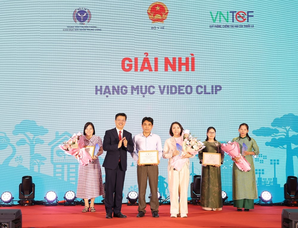  Trao giải cuộc thi “Sáng tác sản phẩm truyền thông về môi trường không khói thuốc lá“ - ảnh 4