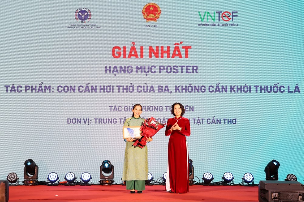  Trao giải cuộc thi “Sáng tác sản phẩm truyền thông về môi trường không khói thuốc lá“ - ảnh 1