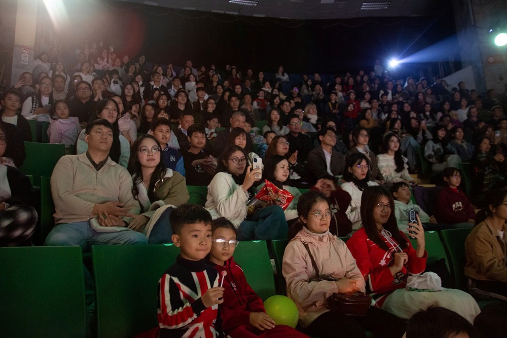 Khi tranh dân gian Đông Hồ bước lên sân khấu xiếc - ảnh 5