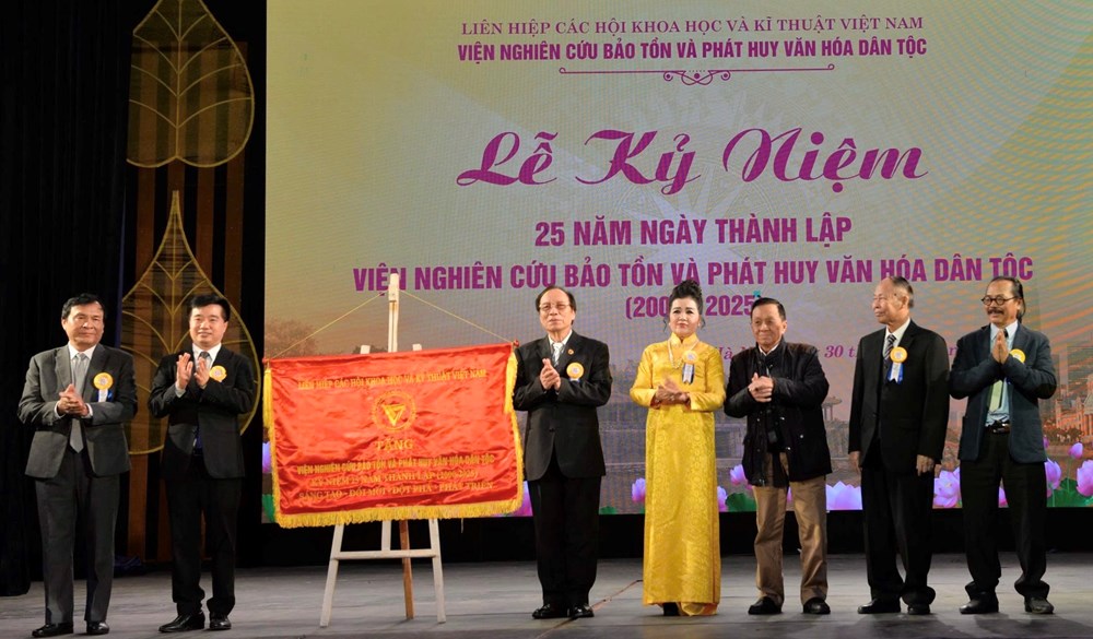 25 năm bền bỉ đóng góp cho sự nghiệp phát triển văn hóa Việt Nam - ảnh 3