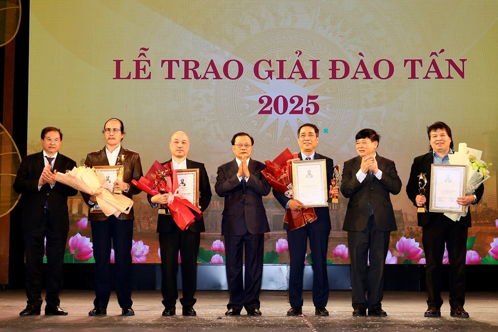 Trao Giải thưởng Đào Tấn năm 2025 cho 14 tập thể, cá nhân - ảnh 1