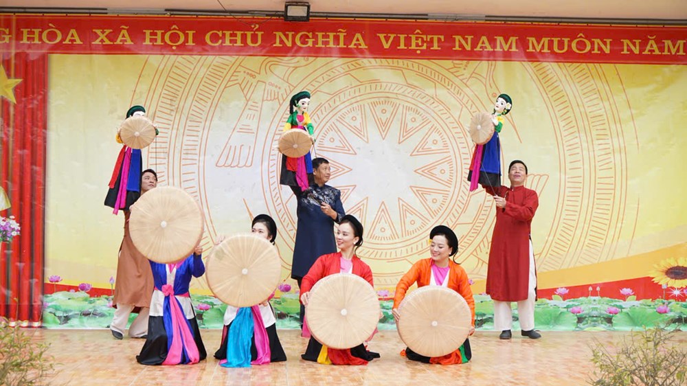 Đưa​ nghệ thuật múa rối đến với đồng bào vùng sâu, vùng xa - ảnh 1