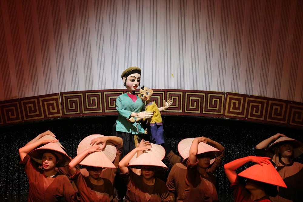 Bứt phá với hơn 2.000 buổi biểu diễn trong năm 2025 - ảnh 3