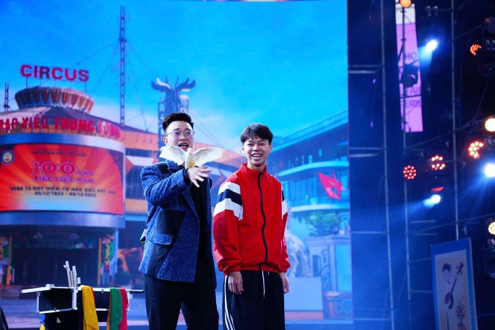 Xiếc thu hút khán giả tại Hội chợ Mùa Xuân 2026 - ảnh 6