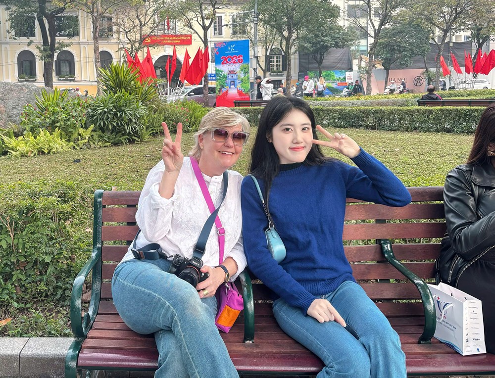 Du khách nước ngoài “phải lòng” Tết cổ truyền của người Việt - ảnh 7