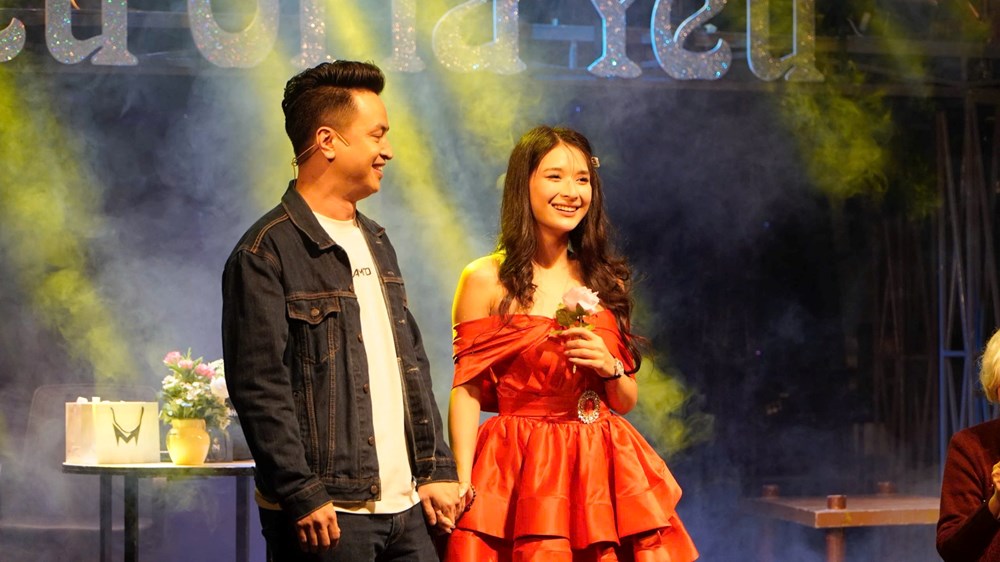Hài kịch kết hợp âm nhạc kể chuyện tình yêu trong gia đình - ảnh 4