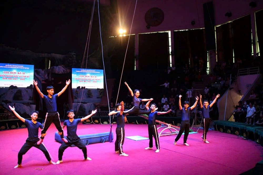 Mở cơ hội trở thành diễn viên xiếc chuyên nghiệp cho thí sinh trẻ - ảnh 1