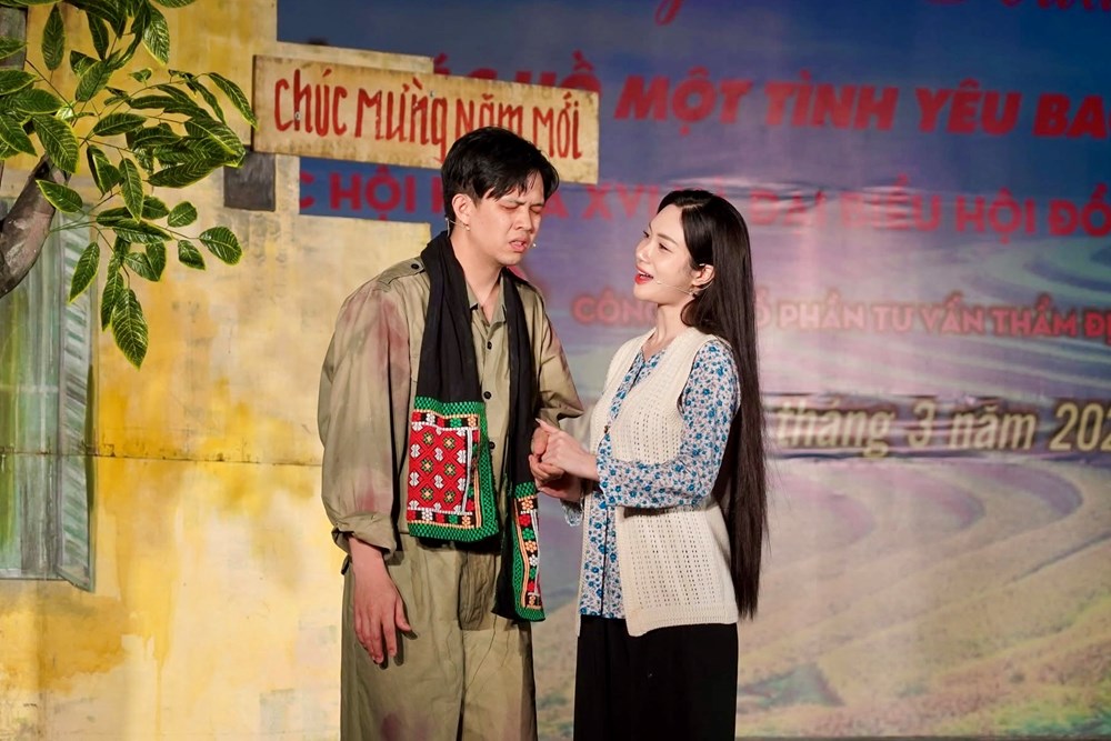 Nhà hát Kịch Việt Nam mang chương trình nghệ thuật đến với​ đồng bào vùng biên giới - ảnh 2