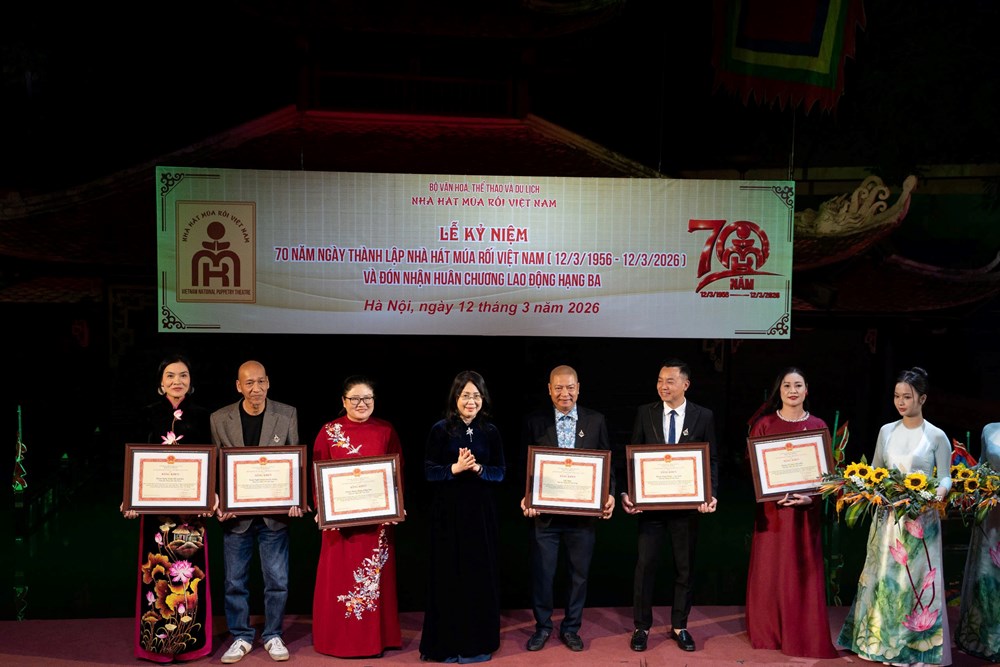 Nhà hát Múa rối Việt Nam kỷ niệm 70 năm Ngày thành lập và đón nhận Huân chương Lao động hạng Ba - ảnh 4