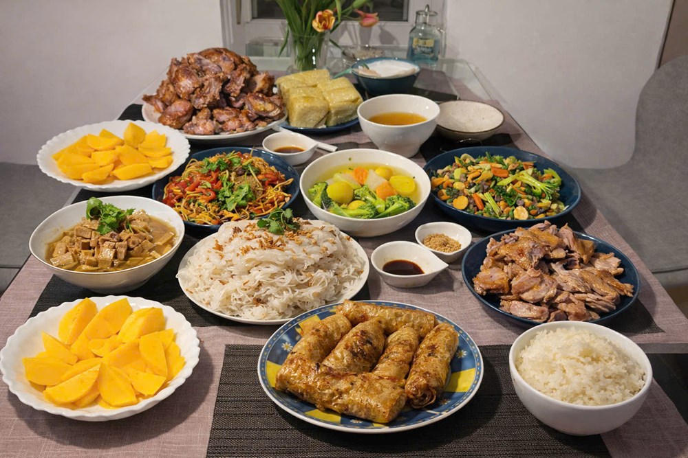 Thể lệ cuộc thi viết chủ đề “Bữa cơm gia đình ấm áp yêu thương” - ảnh 1