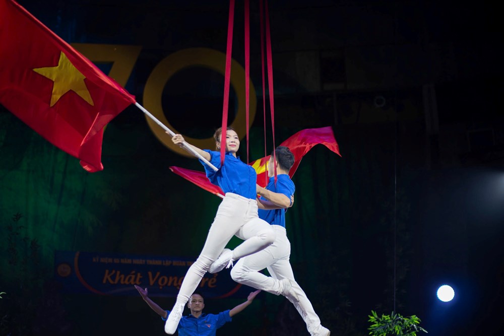 Thắp lửa nhiệt huyết tuổi trẻ qua nghệ thuật xiếc - ảnh 5