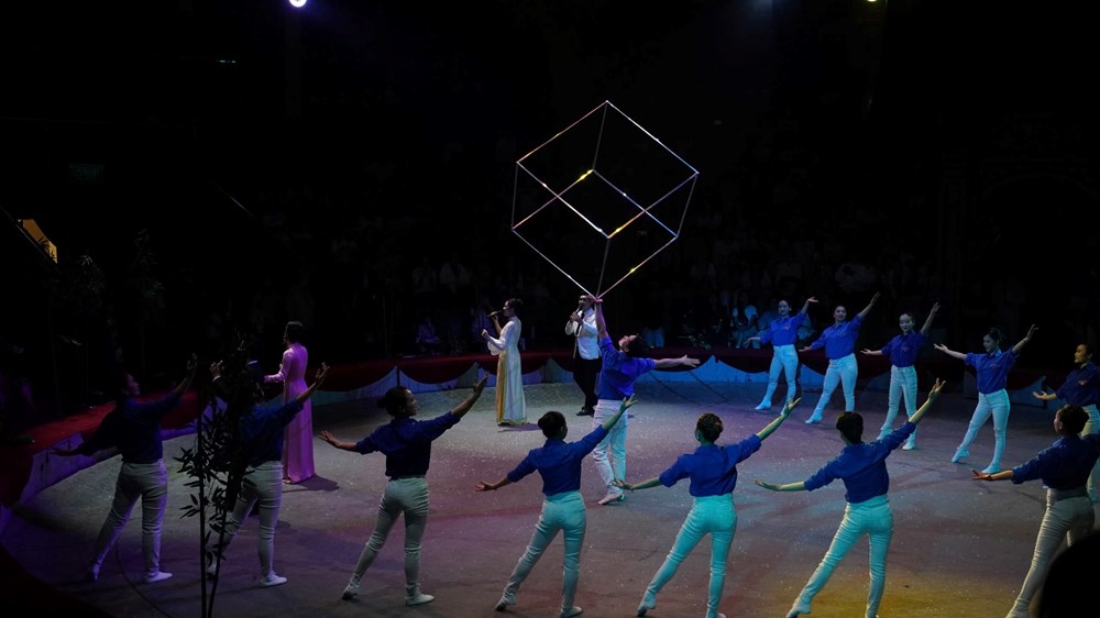 Thắp lửa nhiệt huyết tuổi trẻ qua nghệ thuật xiếc - ảnh 4