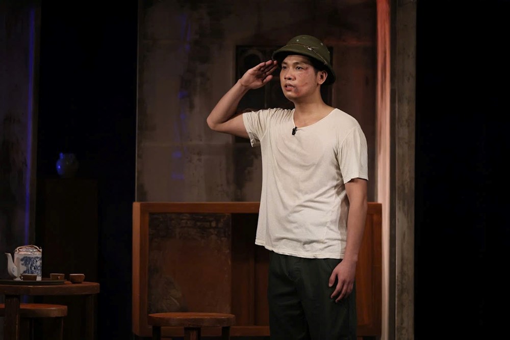 Một thế hệ “dọc ngang phong trần” sống lại trên sân khấu kịch - ảnh 1