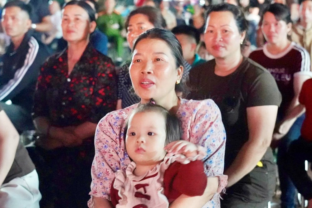 Nhà hát Kịch Việt Nam mang nghệ thuật đến vùng sâu, vùng xa tỉnh Bắc Ninh - ảnh 7