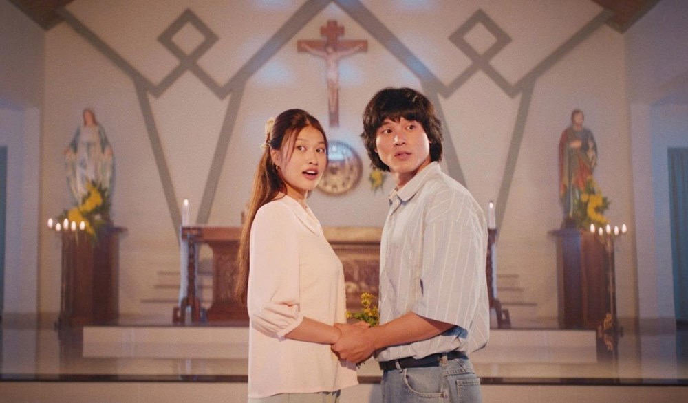 Bộ phim “Hẹn em ngày nhật thực” không ồn ào nhưng vẫn “thắng lớn” - ảnh 3