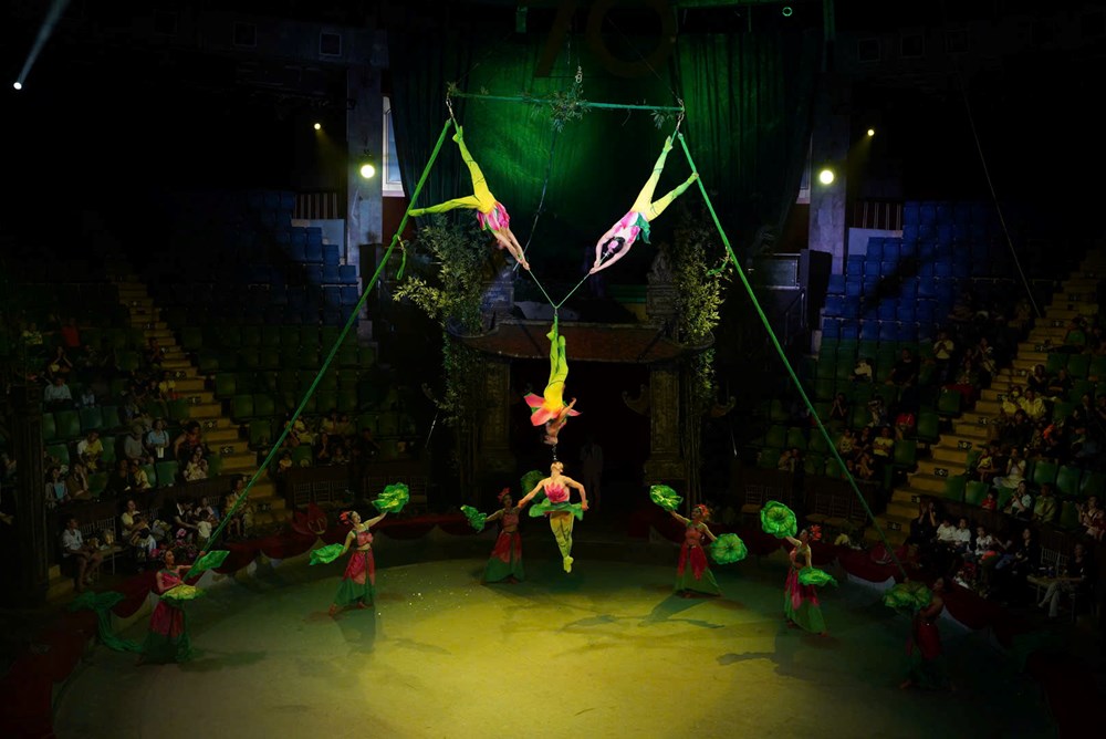 “Bữa tiệc” từ “Gala xiếc và ảo thuật ba miền” thu hút khán giả dịp lễ - ảnh 7