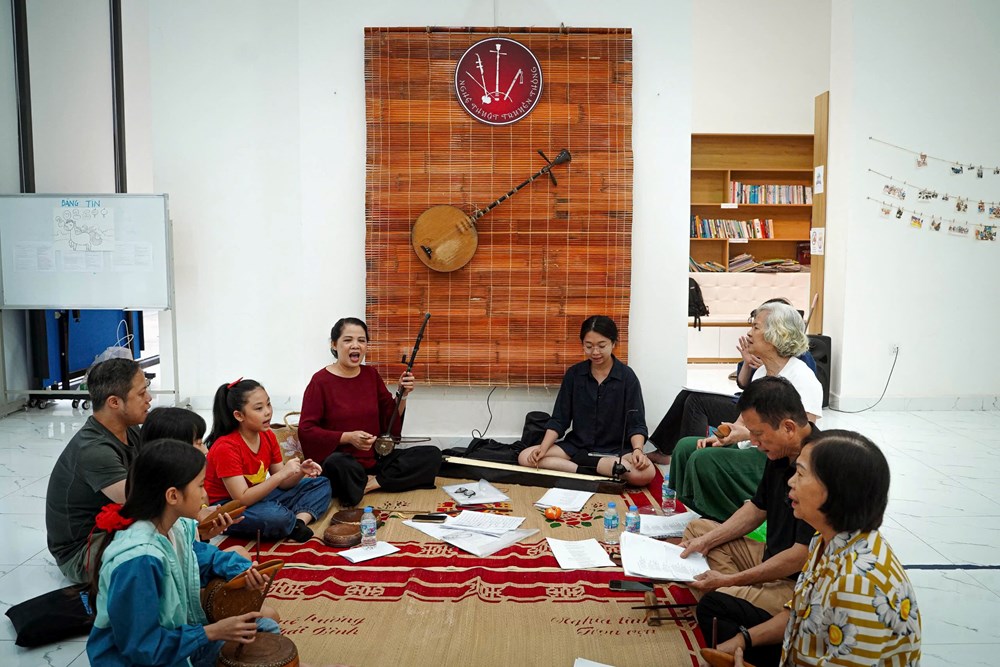 Nghệ thuật truyền thống “hồi sinh” trong không gian cộng đồng - ảnh 5