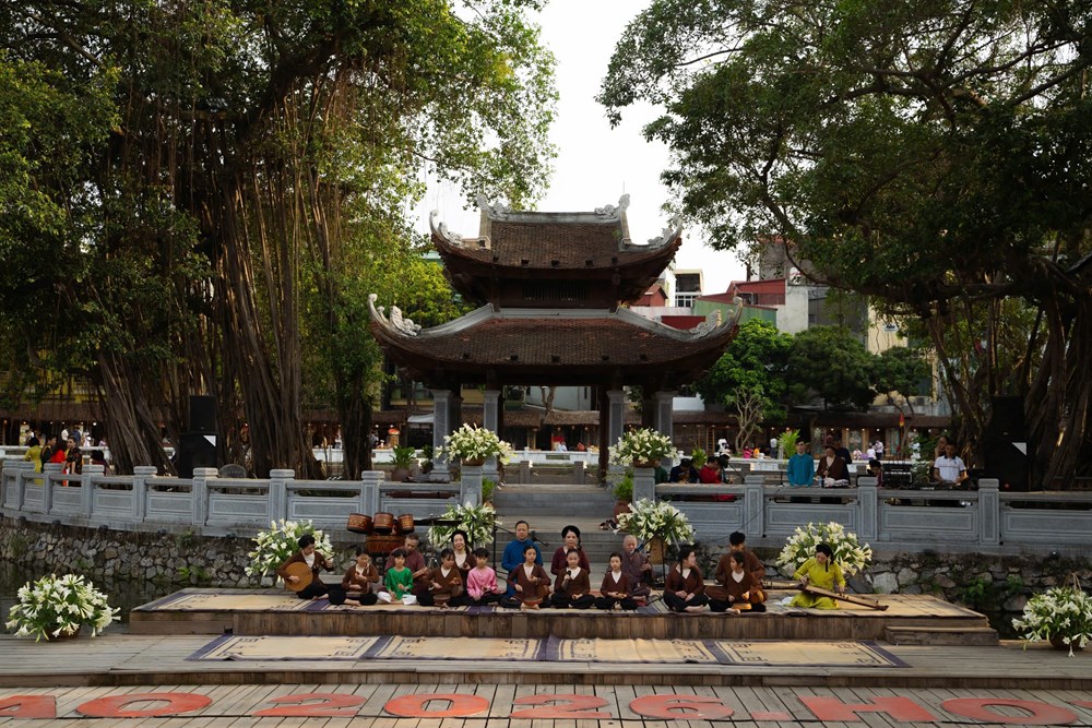 Nghệ thuật truyền thống “hồi sinh” trong không gian cộng đồng - ảnh 10