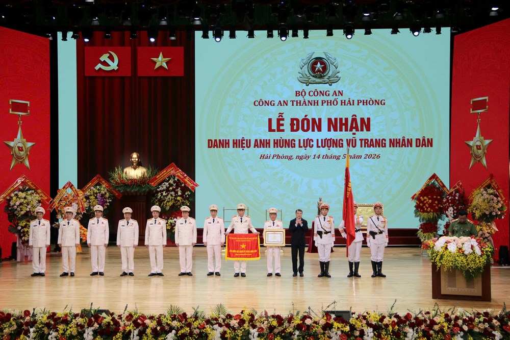 Thủ tướng Lê Minh Hưng dự Lễ đón nhận danh hiệu Anh hùng LLVTND của Công an TP. Hải Phòng - ảnh 1