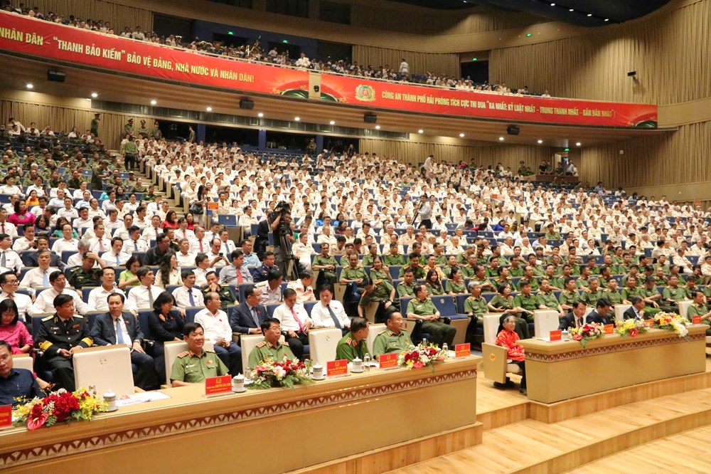 Thủ tướng Lê Minh Hưng dự Lễ đón nhận danh hiệu Anh hùng LLVTND của Công an TP. Hải Phòng - ảnh 3