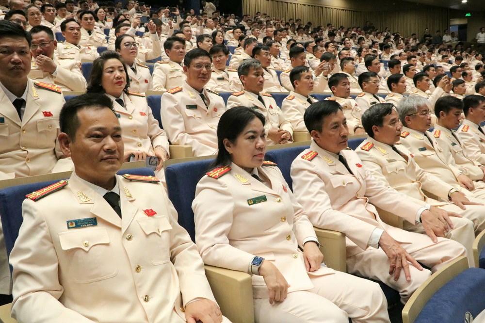 Thủ tướng Lê Minh Hưng dự Lễ đón nhận danh hiệu Anh hùng LLVTND của Công an TP. Hải Phòng - ảnh 4