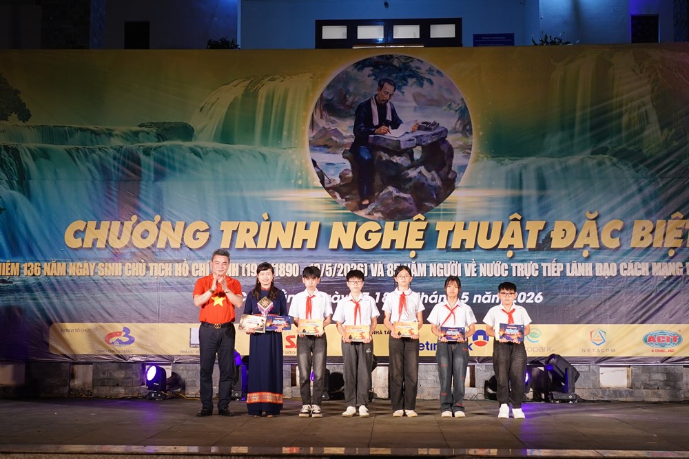 Nhà hát Kịch Việt Nam: Tháng 5 về Cao Bằng, dâng Bác những vở diễn đầy xúc động - ảnh 2