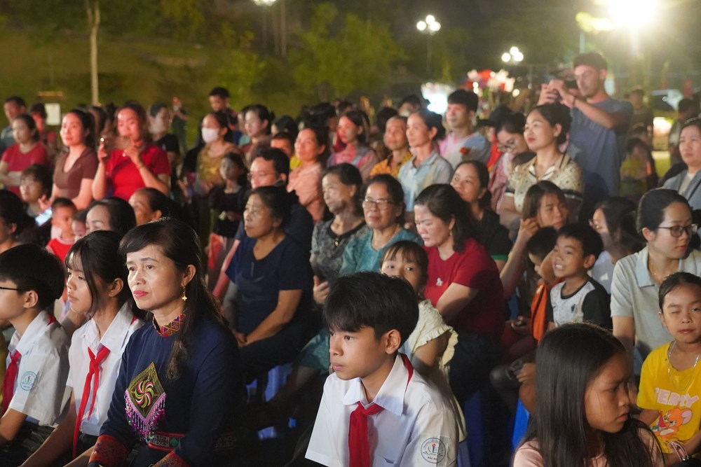 Nhà hát Kịch Việt Nam: Tháng 5 về Cao Bằng, dâng Bác những vở diễn đầy xúc động - ảnh 4
