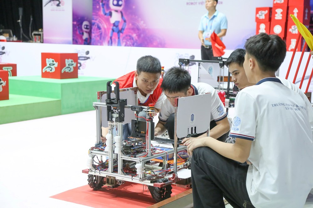 Chính thức khởi tranh cuộc thi Sáng tạo Robot Việt Nam 2026 - ảnh 3