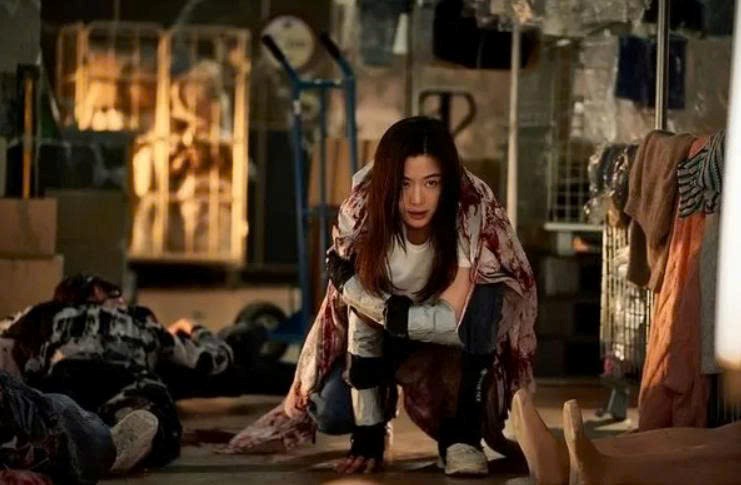 Phim có Jun Ji Hyun gây sốt phòng vé Hàn, được kì vọng vượt “Train to Busan” - ảnh 2