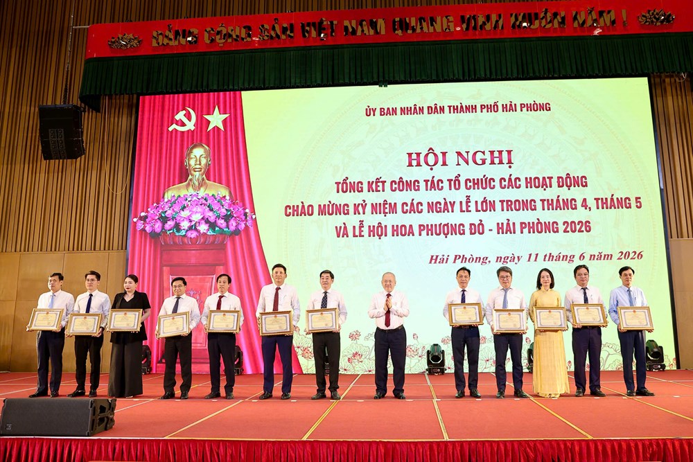 Lễ hội Hoa Phượng Đỏ: Từ sự kiện thường niên đến thương hiệu văn hóa của Hải Phòng - ảnh 2