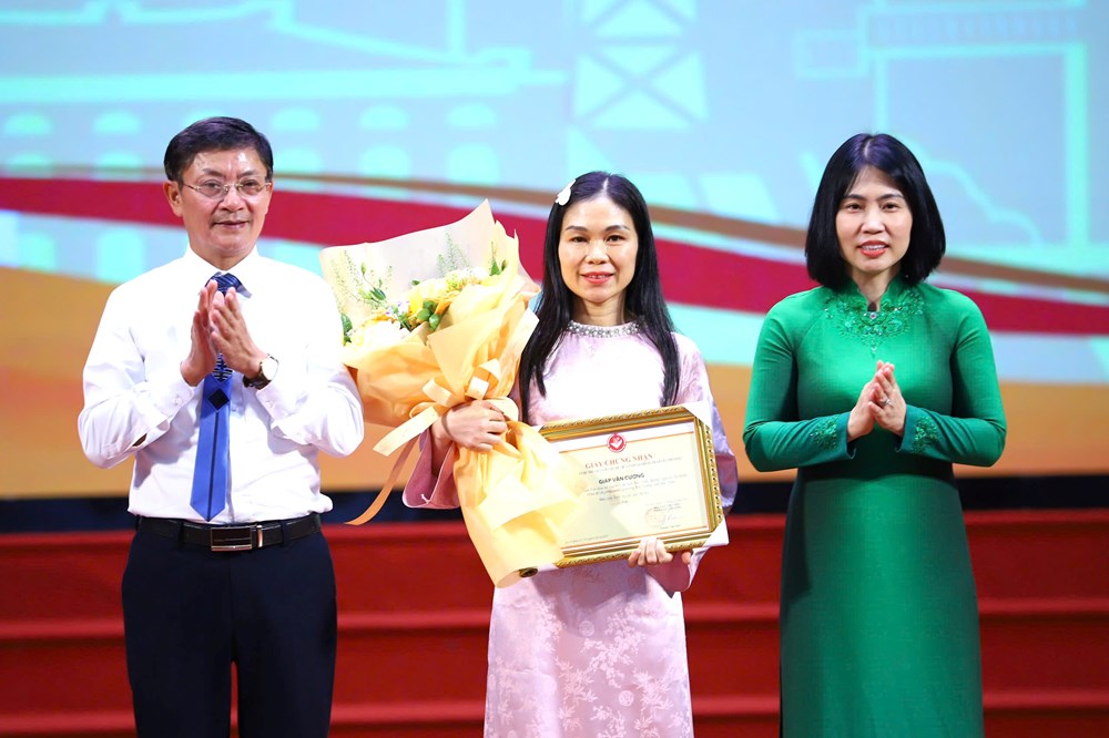 Lần đầu tổ chức, cuộc thi viết về bữa cơm gia đình tạo sức hút lớn - ảnh 2