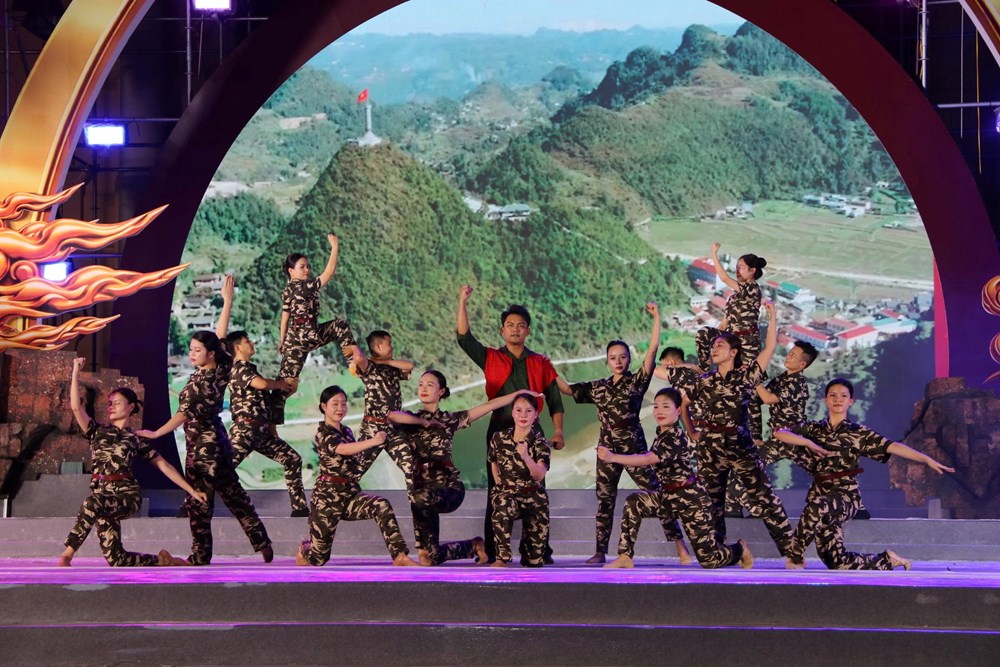 Hải Phòng tổ chức chương trình “Vành hoa lửa” nhân kỷ niệm 79 năm Ngày Thương binh - Liệt sĩ - ảnh 1