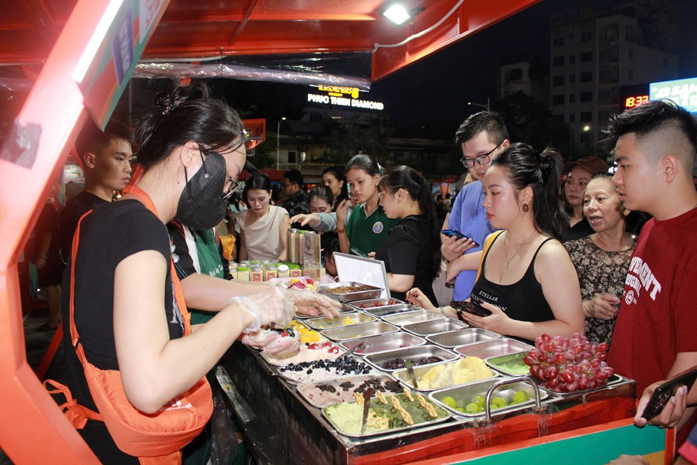 Hải Phòng “đánh thức” không gian văn hóa - ẩm thực về đêm - ảnh 6