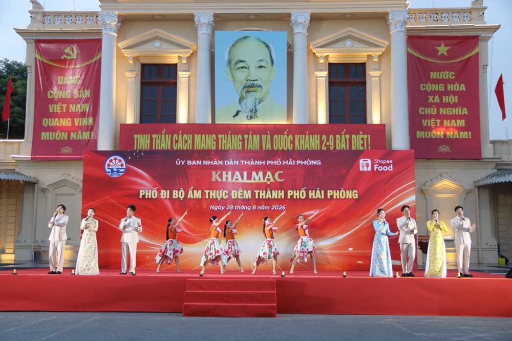 Hải Phòng duy trì 18 đêm nghệ thuật tại phố đi bộ - ẩm thực - ảnh 1