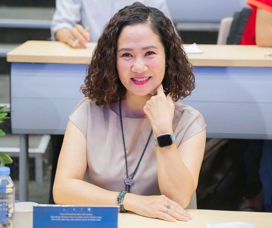 Nghệ sĩ cần học cách sống “chuẩn mực” ngay​ từ giảng đường - ảnh 1