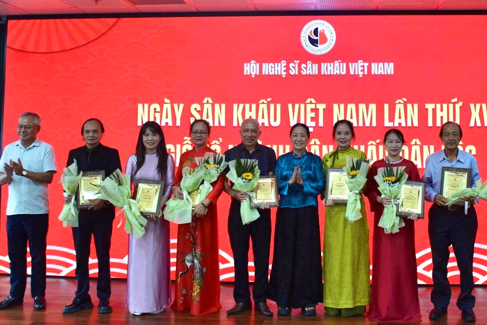 Tri ân Tổ nghiệp, tiếp nối mạch nguồn sáng tạo - ảnh 2