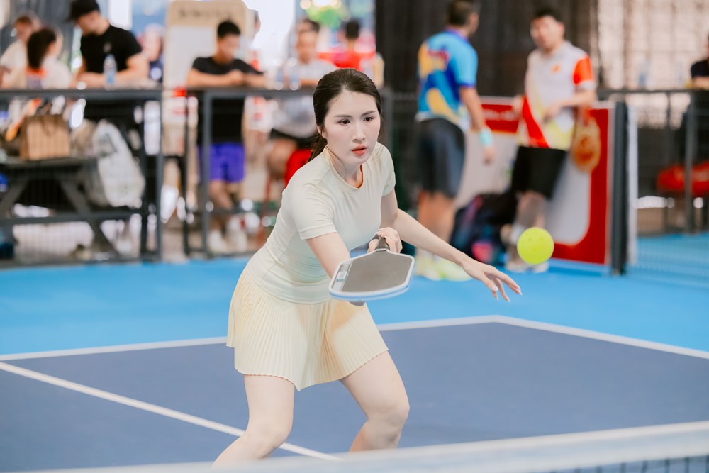 Á hậu Nguyễn Linh Chi “thử sức” tại Giải Pickleball Báo Văn Hóa 2026 - ảnh 2