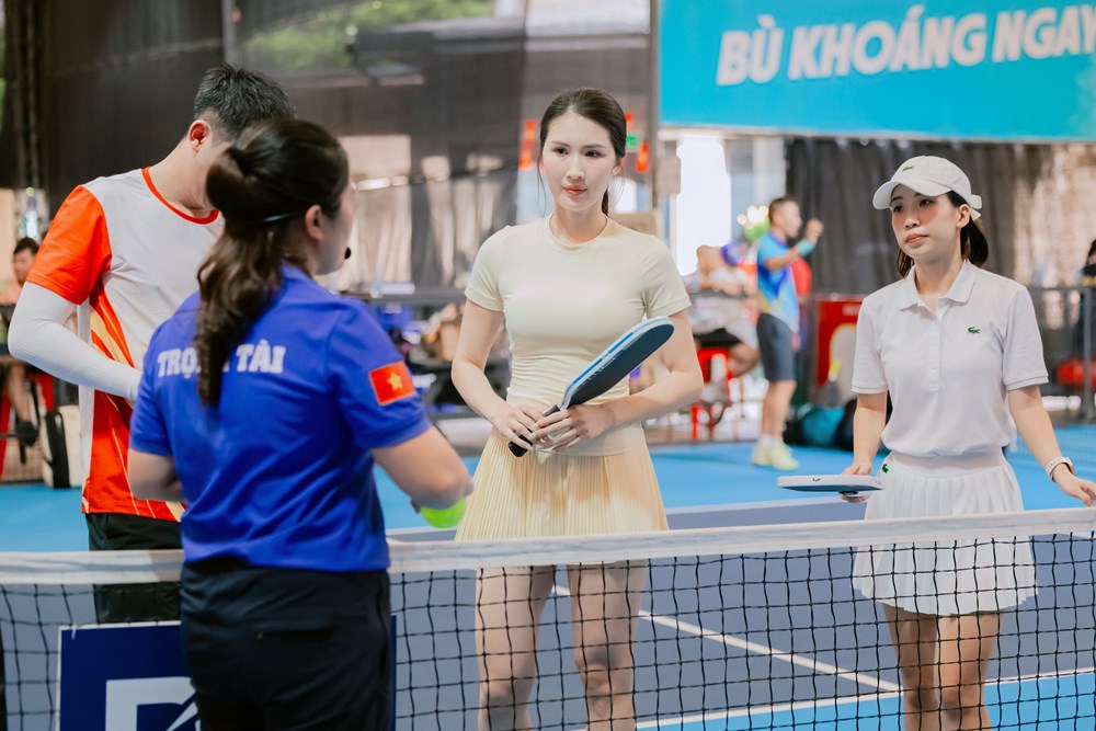 Á hậu Nguyễn Linh Chi “thử sức” tại Giải Pickleball Báo Văn Hóa 2026 - ảnh 3