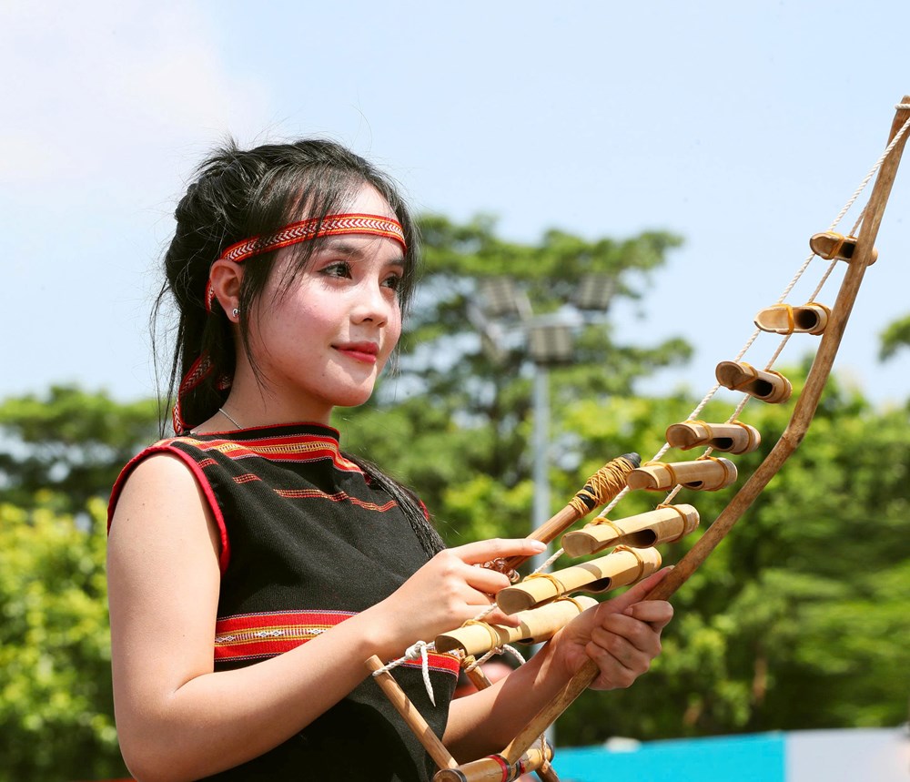 Nghệ thuật Việt toả sáng tại Lễ hội Văn hóa thế giới tại Hà Nội lần thứ hai - ảnh 8