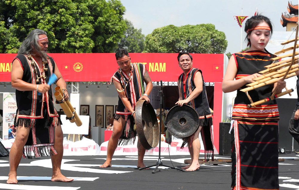 Nghệ thuật Việt toả sáng tại Lễ hội Văn hóa thế giới tại Hà Nội lần thứ hai - ảnh 7