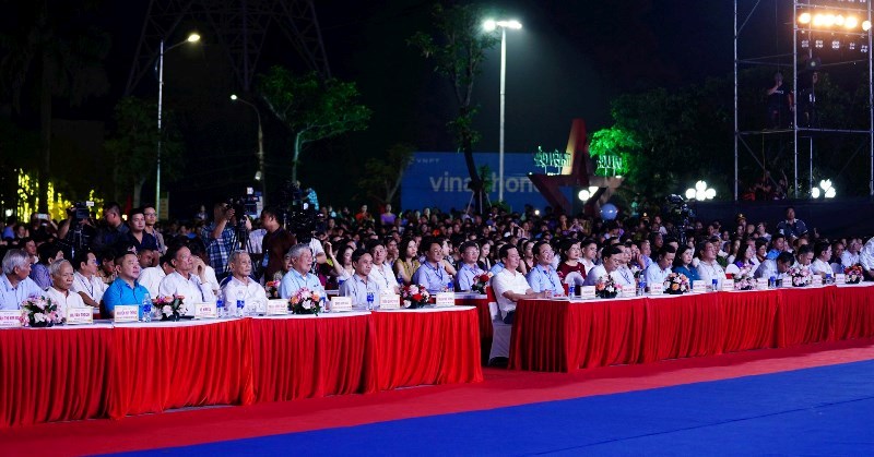 Khai trương du lịch biển “Hà Tĩnh- Thanh âm ngày nắng mới” - ảnh 1